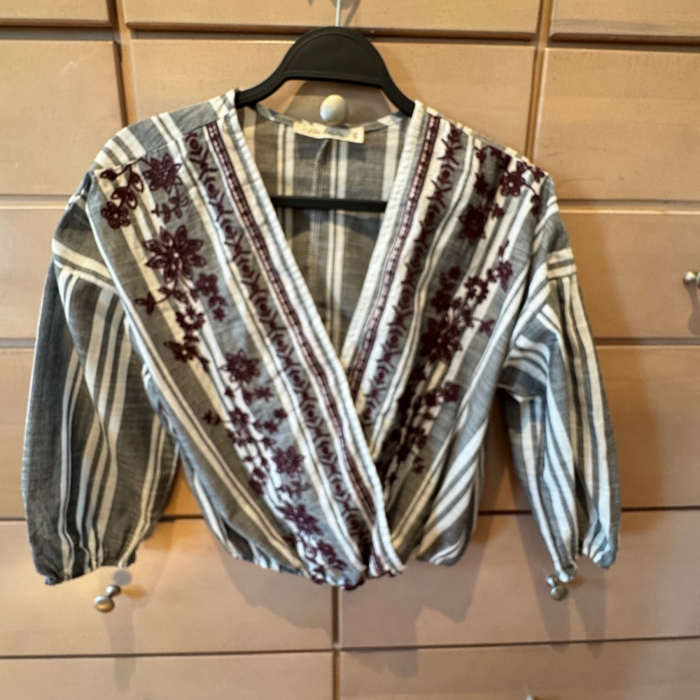Chloe & Katie Boho Striped Top With Embroidered Maroon Accents Size XS.